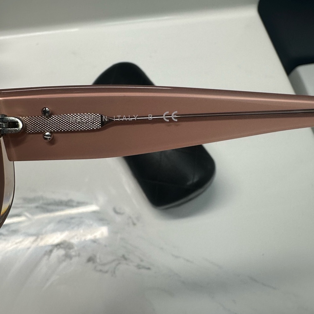 CHANEL Pink and Black Oversized Sunglasses - Picture 7 of 15